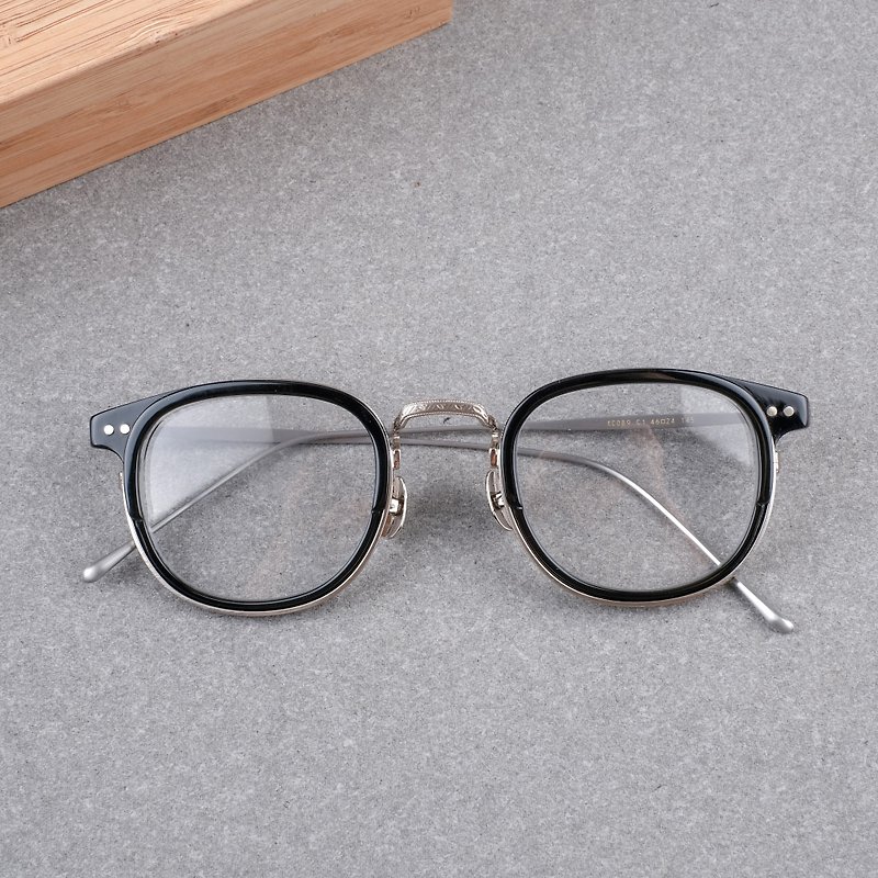 【福利品】韓國復古中金 鈦金屬 雕花 黑銀 - 眼鏡/眼鏡框 - 其他材質 白色