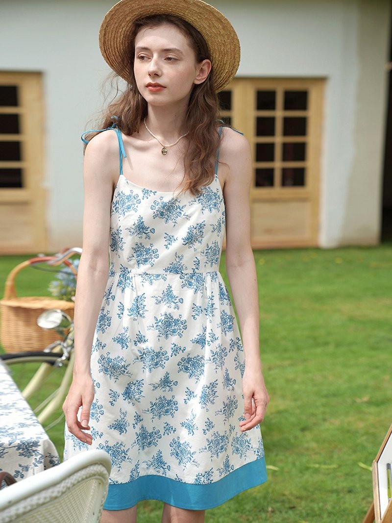 Mintcheese 法式少女復古古典藍印花撞色系帶吊帶裙連衣裙 - 洋裝/連身裙 - 棉．麻 白色