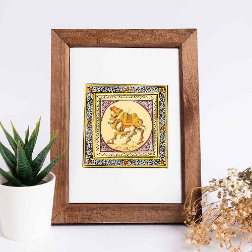 Tramper 印度手繪絲綢畫 黃底 － 駱駝