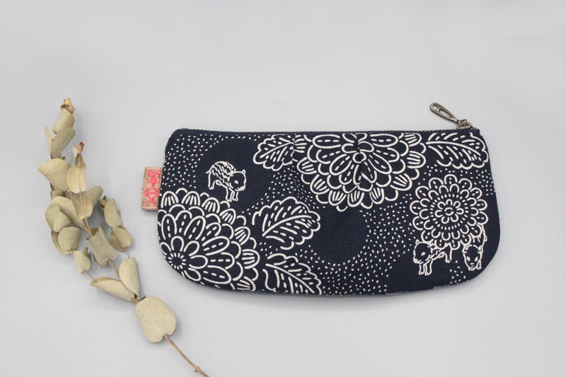 (Custom-made with handle) Ping An Universal Bag-Little Pig in the Flowers, Double Sided Double Color - Toiletry Bags & Pouches - Cotton & Hemp Blue