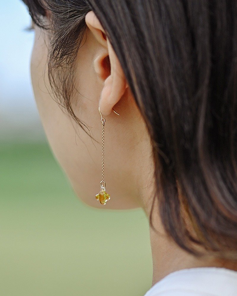 Amber Francais Handmade Glass Earrings - ต่างหู - แก้ว 