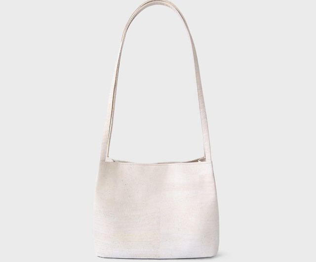 SERENE Cork Shoulder Bag - Olive Green (Ethical/Vegan/Sustainable) - Shop  The Lovely Things Messenger Bags & Sling Bags - Pinkoi