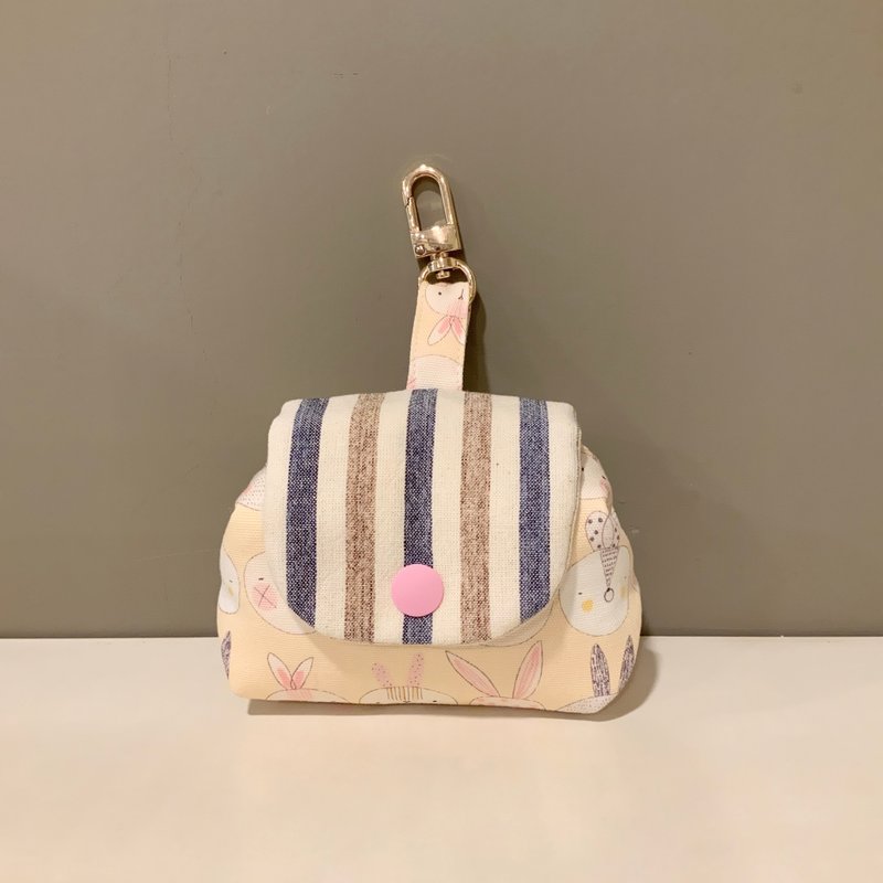 胖嘟嘟小物包—錢包/化妝包/耳機小物收納 - 零錢包/小錢包 - 棉．麻 