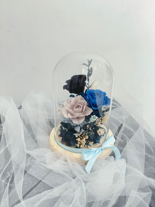 花天使 Floral.angelia 永生花｜不凋花｜乾燥花｜生活美學 深邃藍黑玫瑰 浪漫永生玫瑰玻璃花燈 情人節 生日 七夕