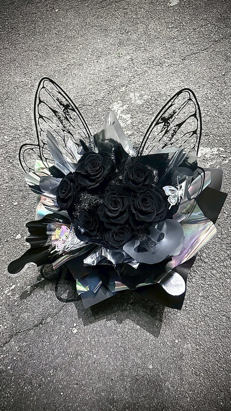 【關於花藝 │蝴蝶永生花束】 蝴蝶花束 情人節 永生花束 面交 - 乾燥花/永生花 - 植物．花 黑色