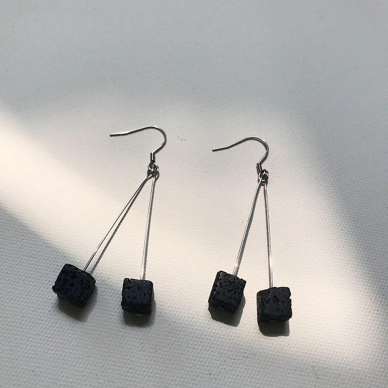 Natural square volcanic stone earrings - Earrings & Clip-ons - Stone Black