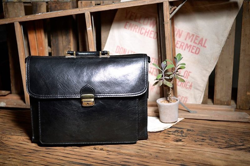 Vintage briefcase vintage bag - กระเป๋าเอกสาร - หนังแท้ สีดำ