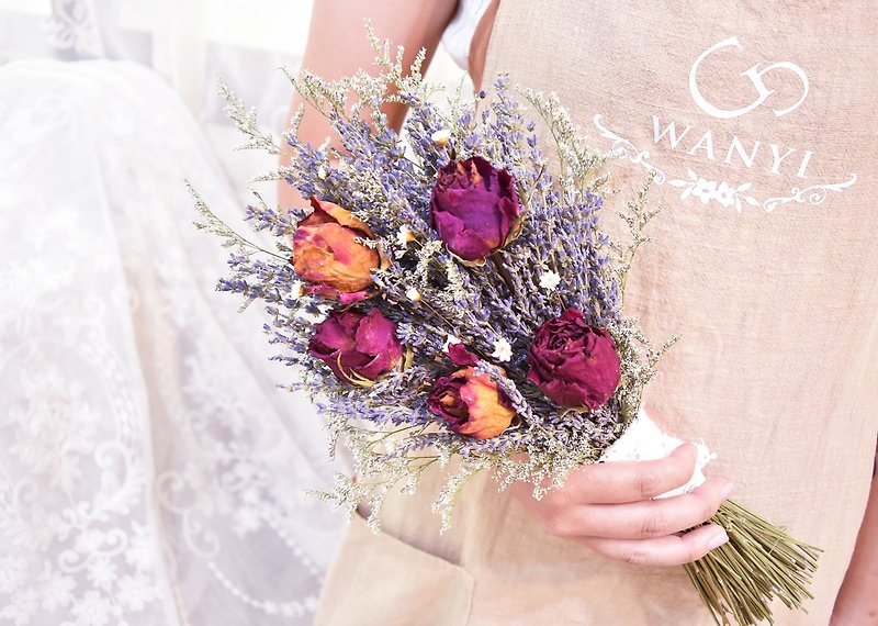 WANYI wedding dress outside rose lavender bouquet dry flower / bouquet / photo / gift / wedding / wedding - ตกแต่งต้นไม้ - พืช/ดอกไม้ สีม่วง