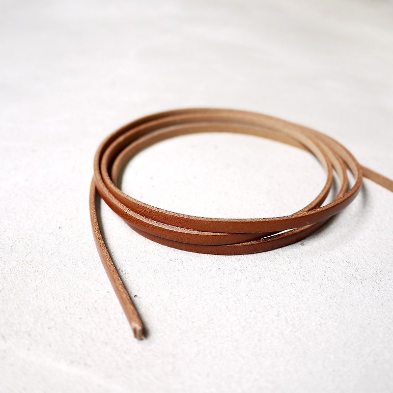 Japanese 枥 wood VONO multi-fat vegetable tanned flat leather rope (width 5mm * length 1000mm total 3) - อื่นๆ - หนังแท้ 