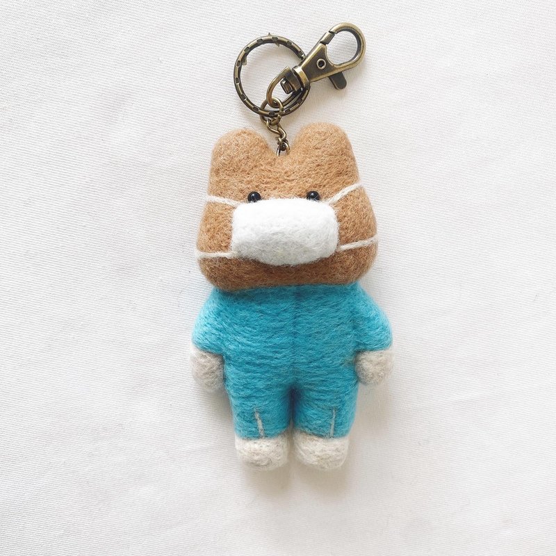 Ringo Bear wears dustproof clothing, protective clothing, isolation clothing, wool felt keychain - Keychains - Wool 