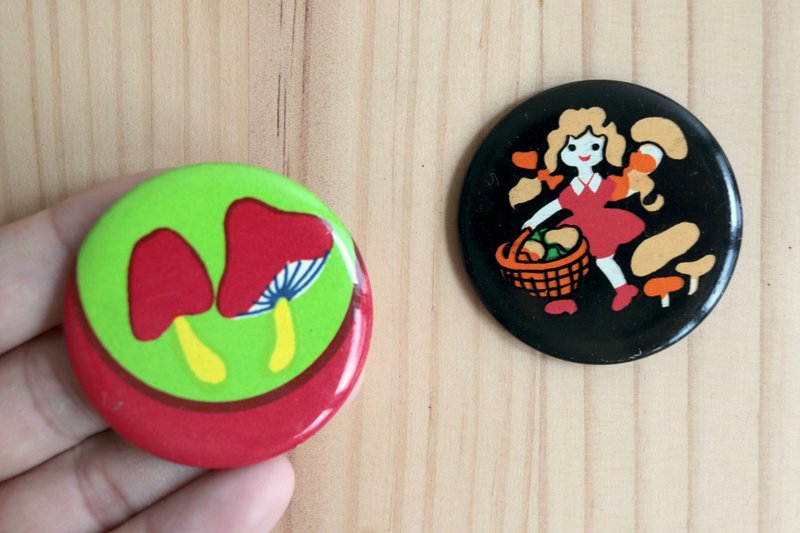 Soviet period Norma Estonian metal mushroom illustration pin - Badges & Pins - Other Metals 