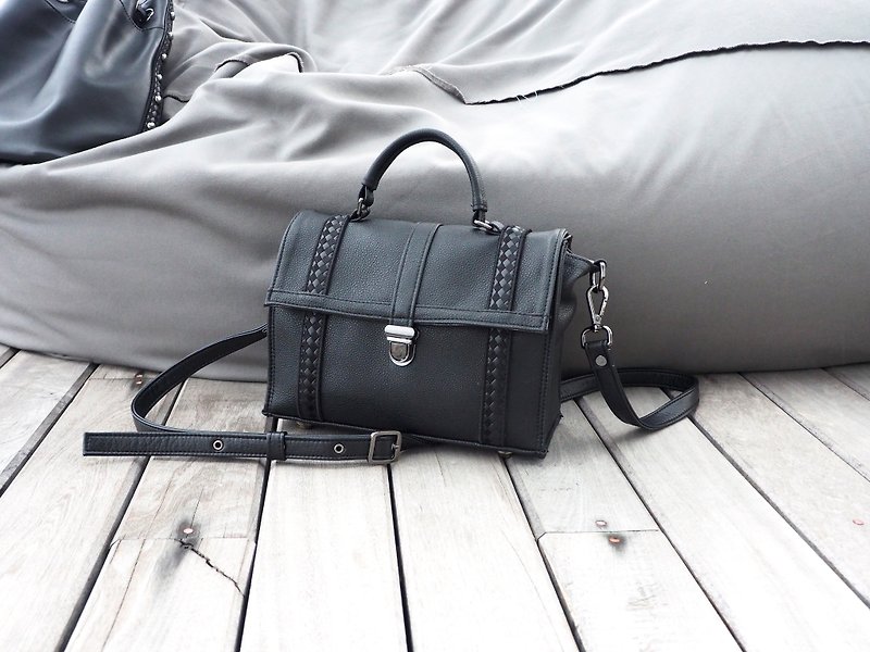 真皮 側背包/斜背包 黑色 - Mini Blacknior Cover Bag (M)