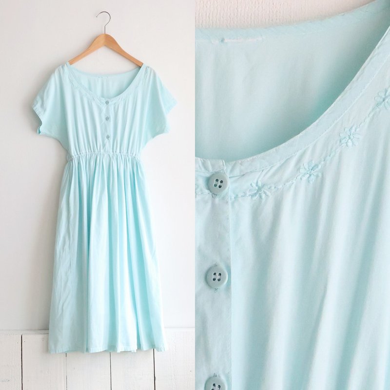 Spring and summer Japanese style Showa style retro flower embroidery round neck cotton water blue short-sleeved vintage dress - One Piece Dresses - Cotton & Hemp Blue