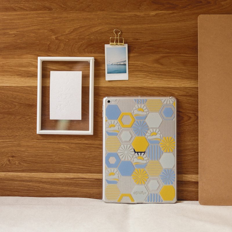 Lion Rock Tile Series / iPad Case-Hexagon-Blue - Tablet & Laptop Cases - Plastic Blue