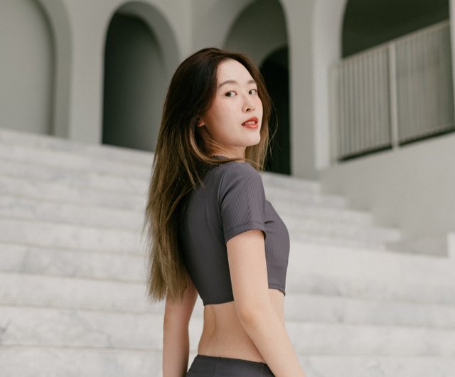 qung クン　グレー ビキニスタイル 水着 qung クン グレー ビキニスタイル 水着 ヴィンテージ 通販