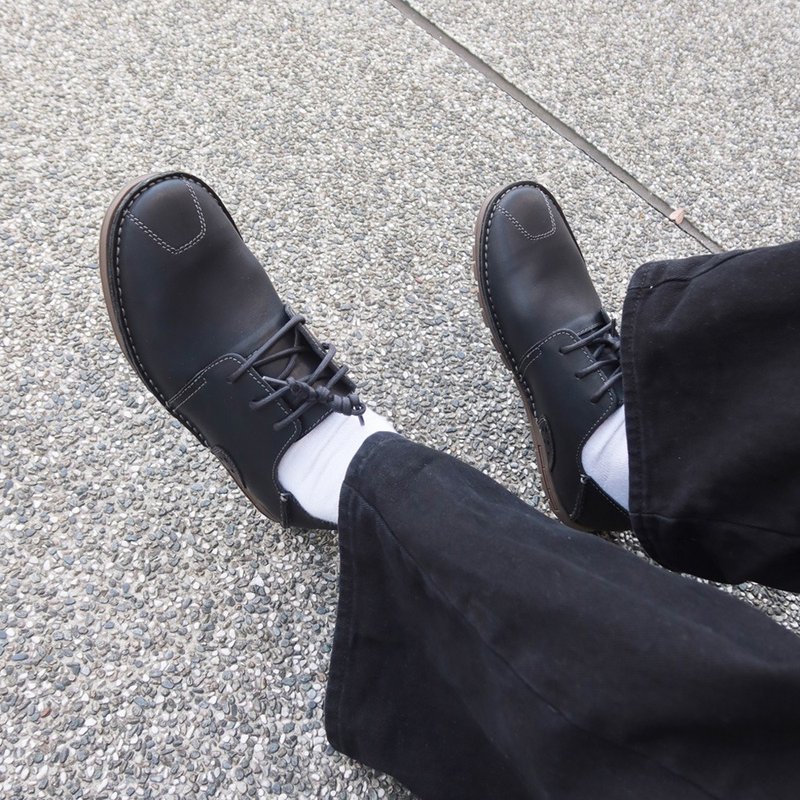 WALKING ZONE 真皮自然剪裁英倫皮革開車鞋綁帶-黑 - 男休閒鞋 - 真皮 