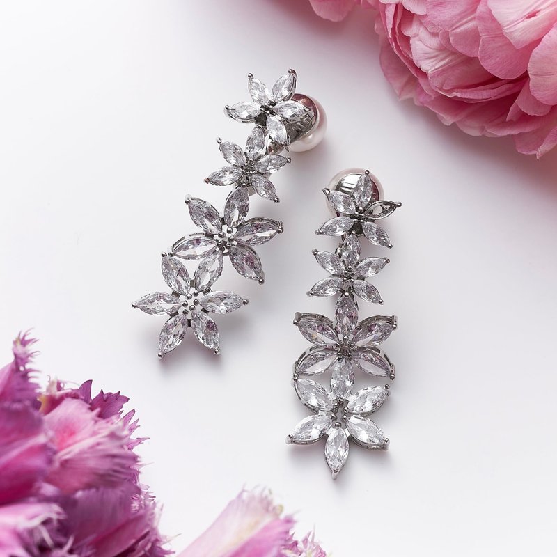 Earrings Mucha -LATUA STELLA- - 耳環/耳夾/耳骨夾 - 銅/黃銅 銀色