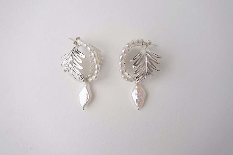 I-Shan13 Metasequoia rain dew earrings - Earrings & Clip-ons - Silver Silver