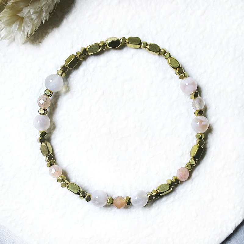 VIIART。嬰色。櫻花瑪瑙橙月光石黃銅手環|天然水晶手鏈手作手串 - 手鍊/手環 - 銅/黃銅 粉紅色
