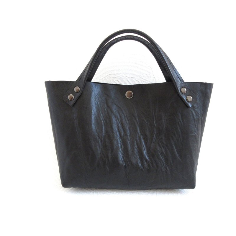 ショート丈・牛革・底マチワイド・一枚革のミニトート・ウォッシャブルブラック・0648 - 手提包/手提袋 - 真皮 黑色