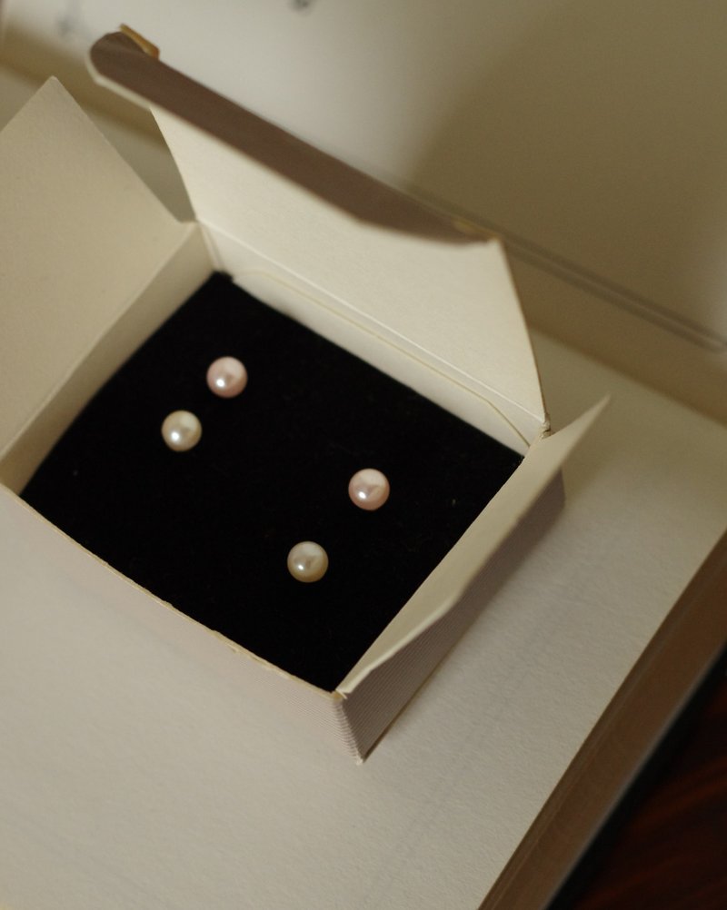 Antique Avon two pairs of on-ear pearl needle earrings p414 - ต่างหู - โลหะ สีทอง