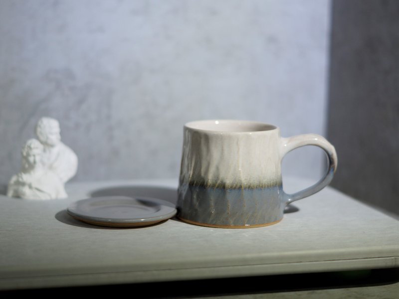 蘊灰白跳刀山形杯-約330ml,茶杯,馬克杯,水杯,咖啡杯 - 咖啡杯/馬克杯 - 陶 多色