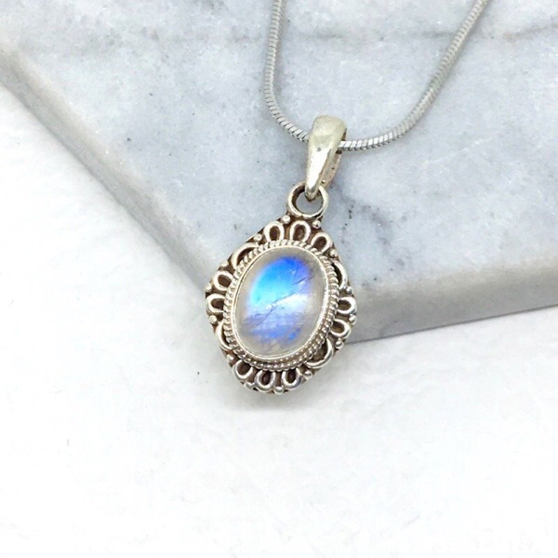 月光石925純銀華麗風格鑲邊項鍊 尼泊爾手工鑲嵌製作(款式1) - 項鍊 - 寶石 藍色