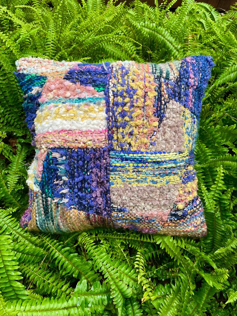 Sold-Chunyang Xiawei-A01 hand-woven patchwork pillow (pattern pre-order) - Pillows & Cushions - Cotton & Hemp 