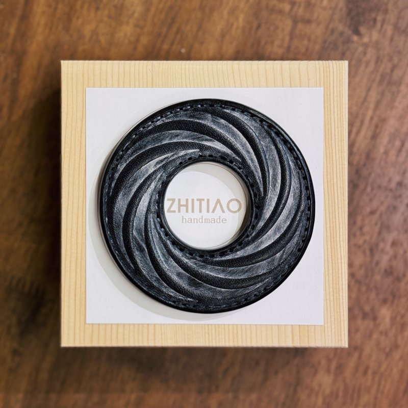 原創手工製作牛皮劍道刀鐔 疾如旋踵 霧蠟黑 劍鍔 Tsuba - 運動配件 - 真皮 黑色