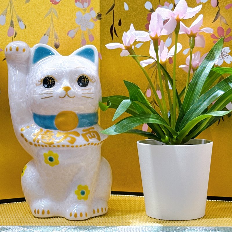 【桃晶聚財】日本清水燒招財貓 | 花結晶桃 - 億万両 - 擺飾/家飾品 - 瓷 粉紅色