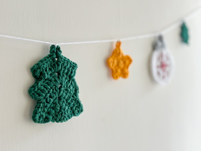 [Christmas Decorations] Hanging Flags/Party/Camping/String Decorations - ของวางตกแต่ง - ผ้าฝ้าย/ผ้าลินิน สีแดง