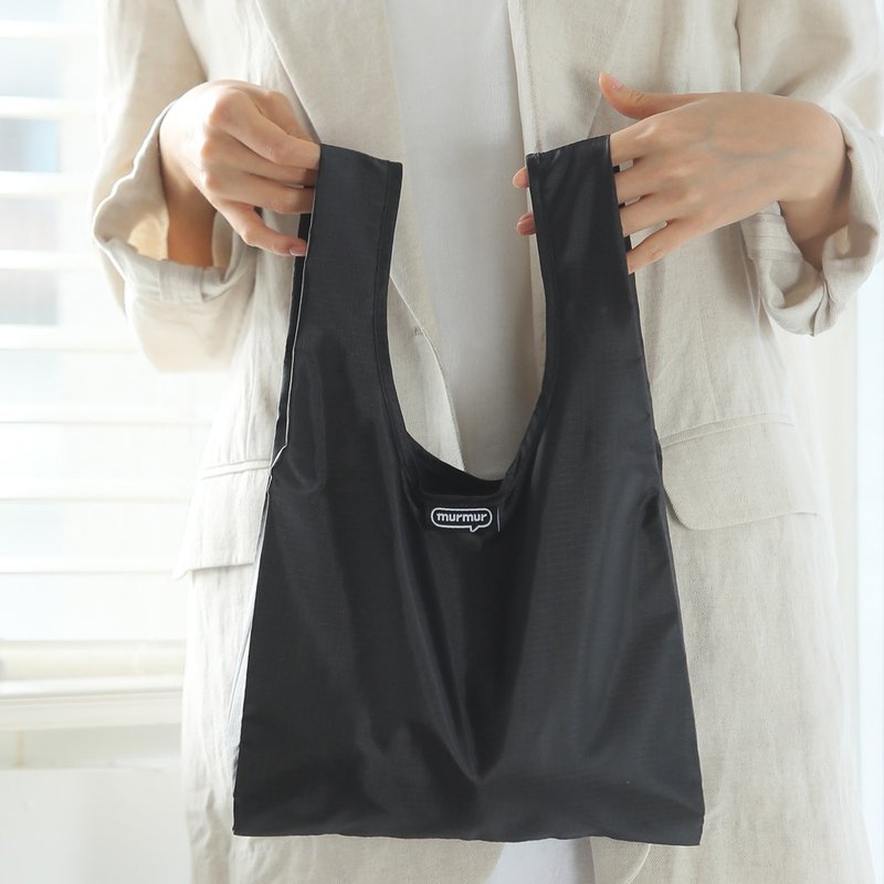 Lunch bags Shopping bags - black - กระเป๋าถือ - พลาสติก สีดำ