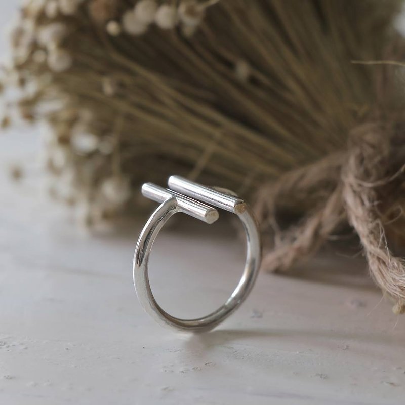 Minimal ring 2 double lines handmade lady women Girl silver sterling urban chic - 戒指 - 其他金屬 銀色