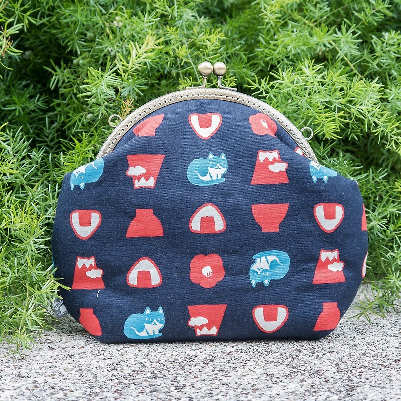 [Cat rice ball Fuji mountain] (blue) retro metal mouth gold bag - big section # carry bag # diagonal bag - Messenger Bags & Sling Bags - Cotton & Hemp Blue