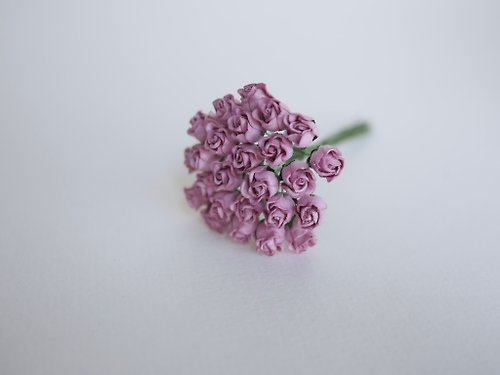 makemefrompaper Paper flower, 25 pieces, size 1 x1.2 cm. budding rose flower, plum color.