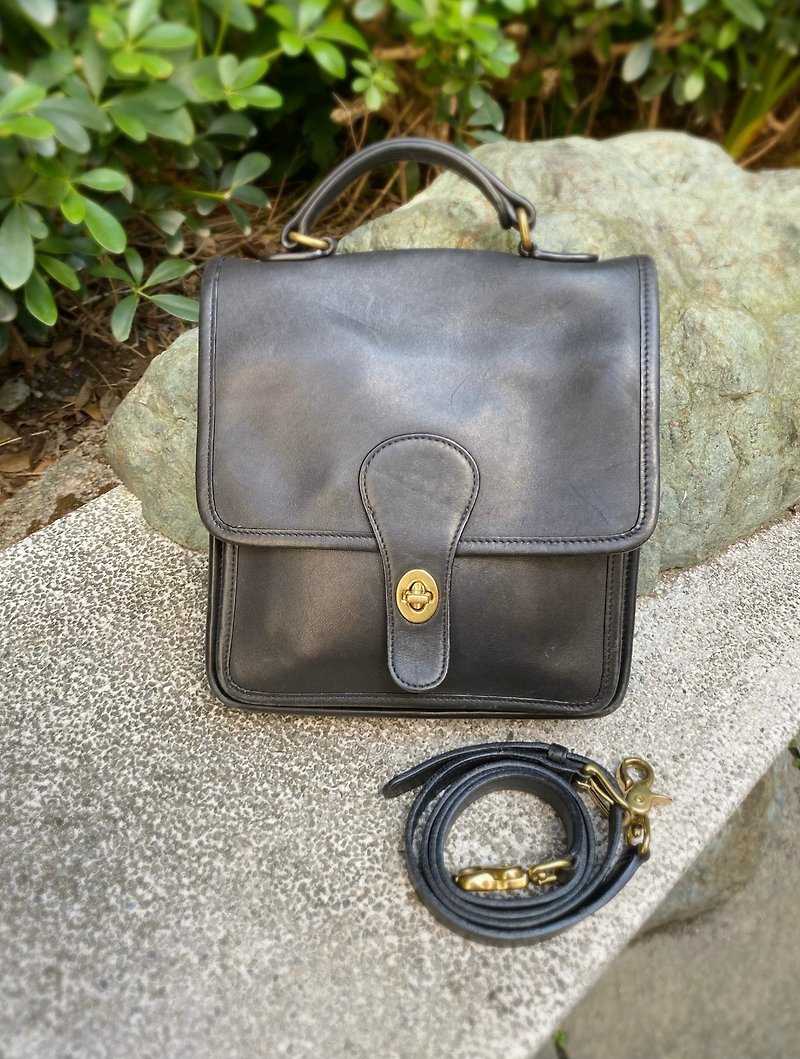Coach antique bag/can be carried cross-body/Vintage bag/vintage/second-hand bag - Messenger Bags & Sling Bags - Genuine Leather Black