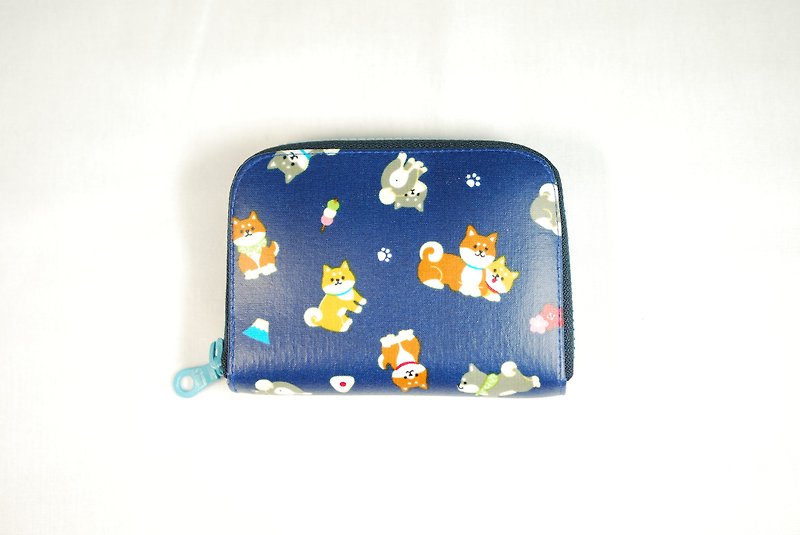 玩布手作。2017日本柴犬家族(藍) 防水布 短夾 皮夾 錢包 零錢包 - 銀包 - 防水材質 藍色