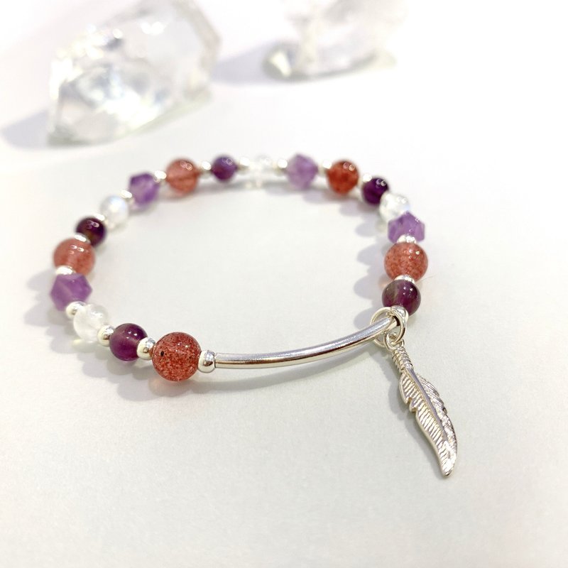 Ops Strawberry Crystal  bracelet-草莓晶/月光石/銀管/紫水晶 - 手鍊/手環 - 其他金屬 紅色