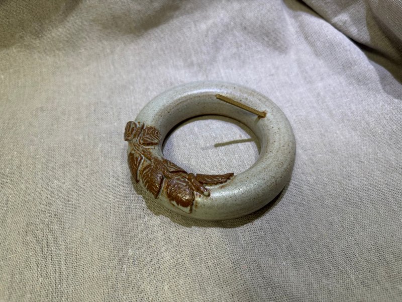 圓滿葉語線香插 - 擺飾/家飾品 - 陶 
