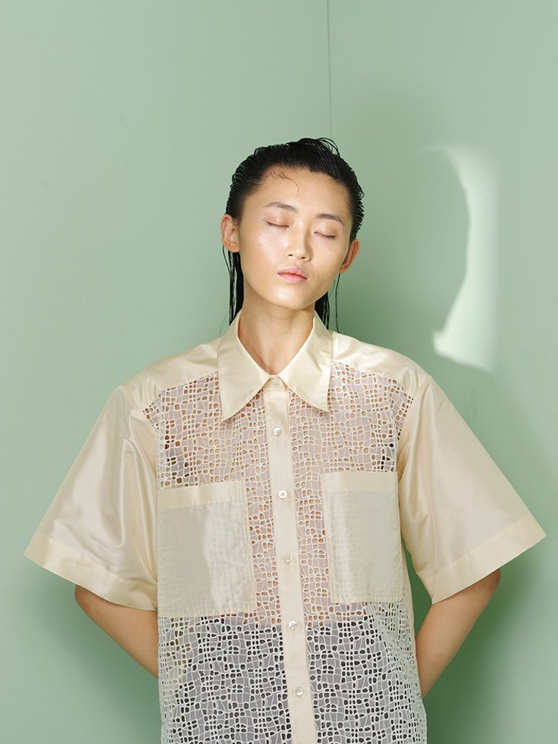UUIN _ 米黃拼蕾絲襯衫 - 女襯衫 - 絲．絹 卡其色