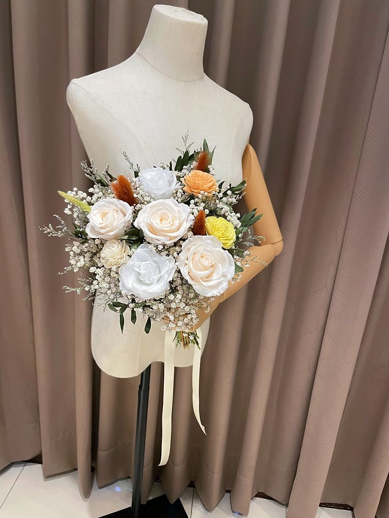Champagne Preserved Flower Bouquet Bridal Bouquet Bridesmaid Bouquet Small Bouquet Korean Style Bouquet - Dried Flowers & Bouquets - Plants & Flowers Orange