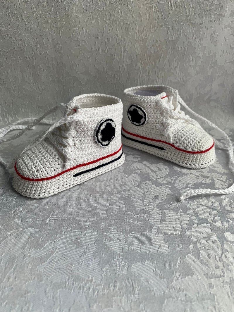 Cute Converse baby booties White shoes for a baby girl boy Kids Fashion Socks - 嬰兒鞋/學步鞋 - 棉．麻 白色