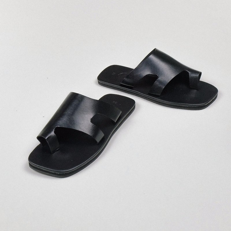 SANDALS K880 - 涼鞋 - 其他材質 黑色