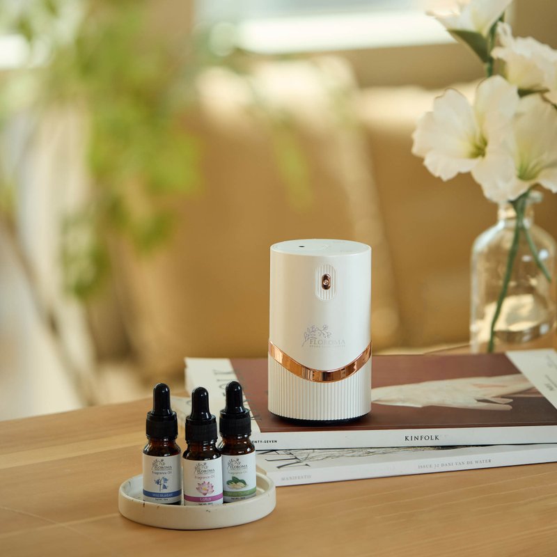 Buy an upgraded version of the rechargeable atomizer aromatherapy machine [free] 3 aromatherapy essential oils - น้ำหอม - วัสดุอื่นๆ ขาว