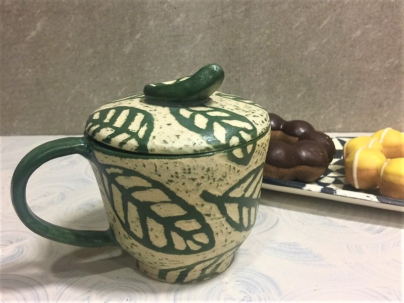 陽刻系列-葉紋白陶附蓋馬克杯_陶器馬克杯 - 咖啡杯 - 陶 綠色