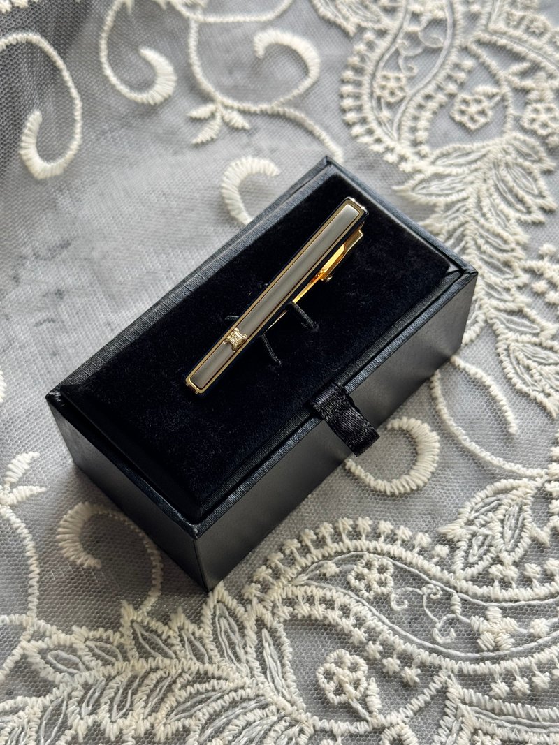 Second-hand famous brand Celine Arc de Triomphe tie clip made in Italy - เนคไท/ที่หนีบเนคไท - โลหะ สีทอง