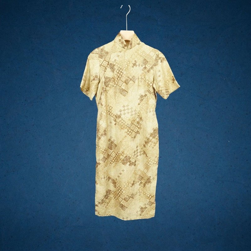 二手 淡金色 金蔥 印花 閃亮 開衩 古董訂製 短袖 旗袍 CA1122 - 洋裝/連身裙 - 聚酯纖維 金色