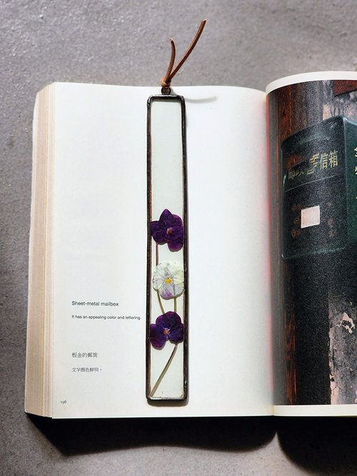iLife 手感設計 植物圖鑑∣紫色香菫∣玻璃鑲嵌∣花草標本書籤