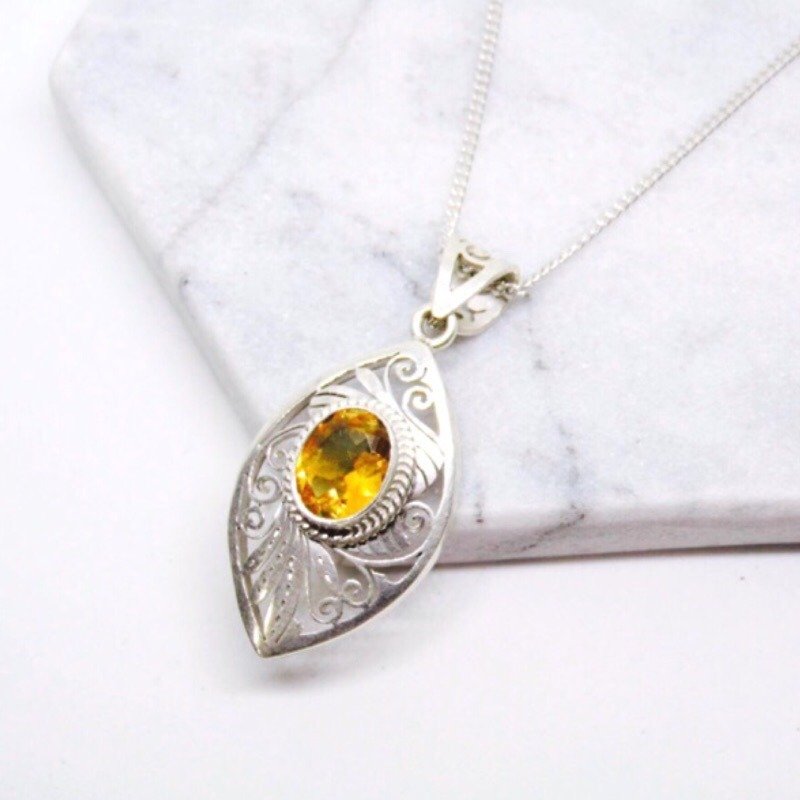 Nepal Topaz yellow topaz 925 sterling silver engraved leaf necklace Valentine's Day gift birthday gift - Necklaces - Gemstone Yellow