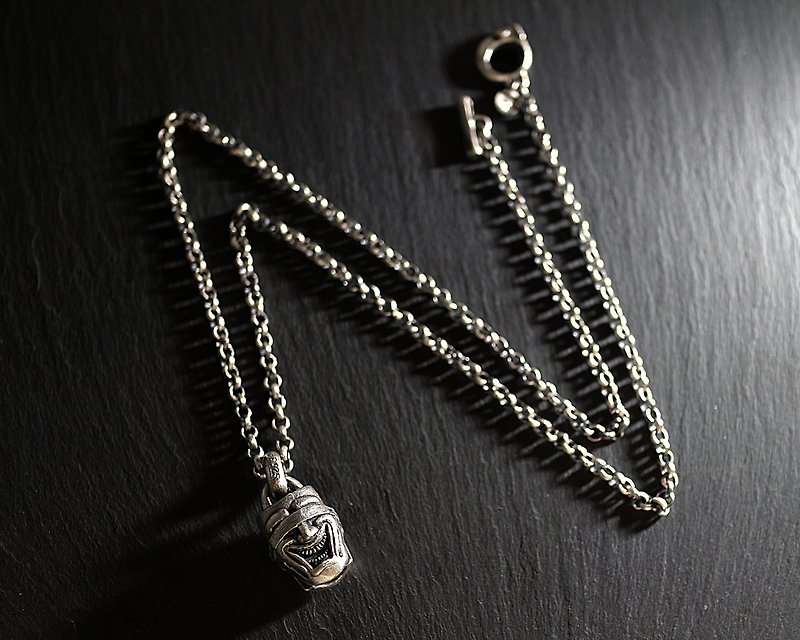 Judge sterling silver gray and dark blindfold necklace - สร้อยคอ - เงินแท้ 